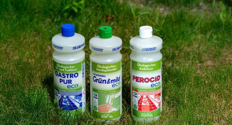 Reinigungsmittel in einer Wiese